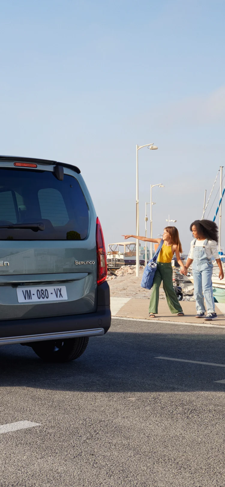 Rear three‑quarter view Berlingo highlighting modern exterior design, safety, efficiency and confident visual presence