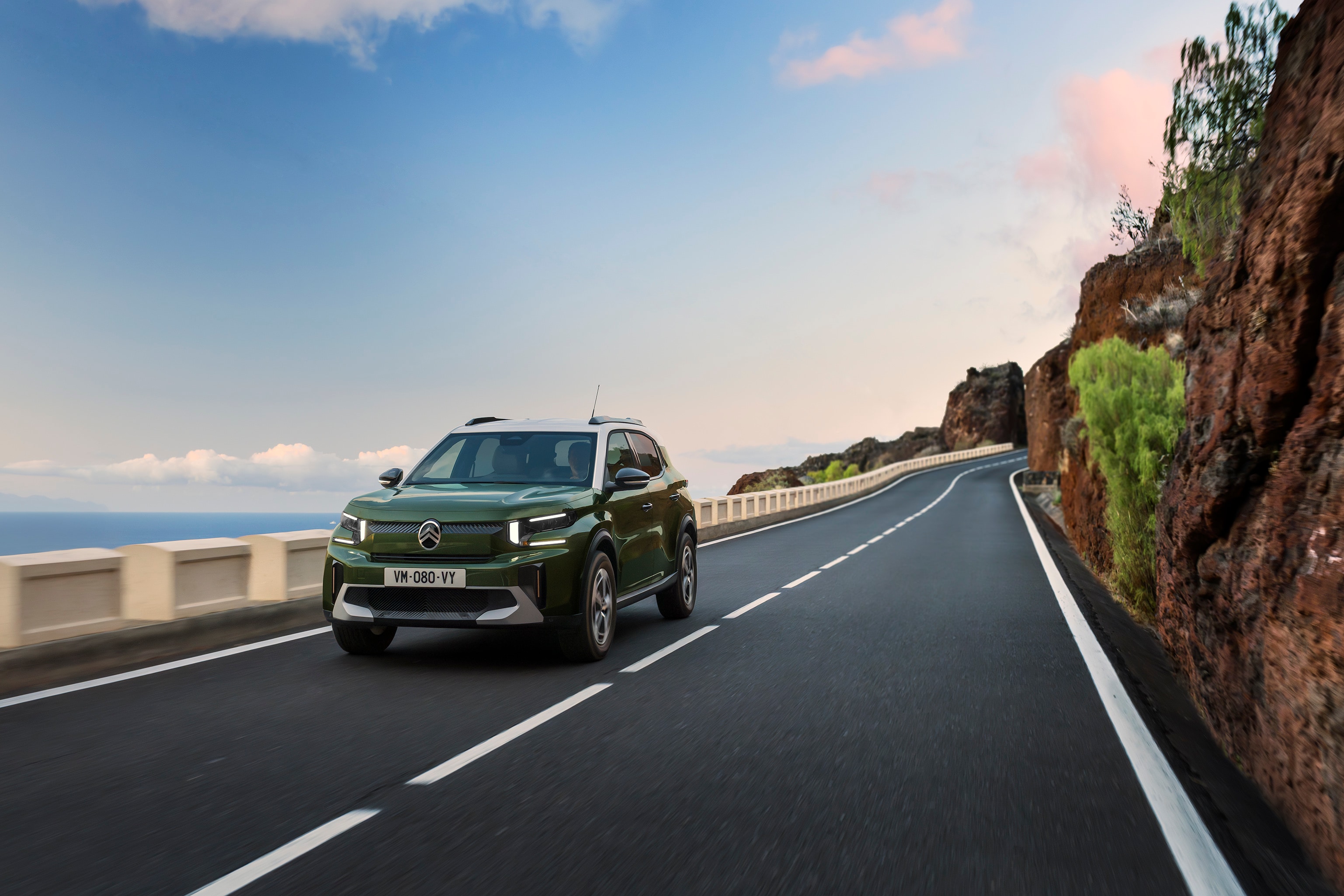 eC3 Aircross on the road