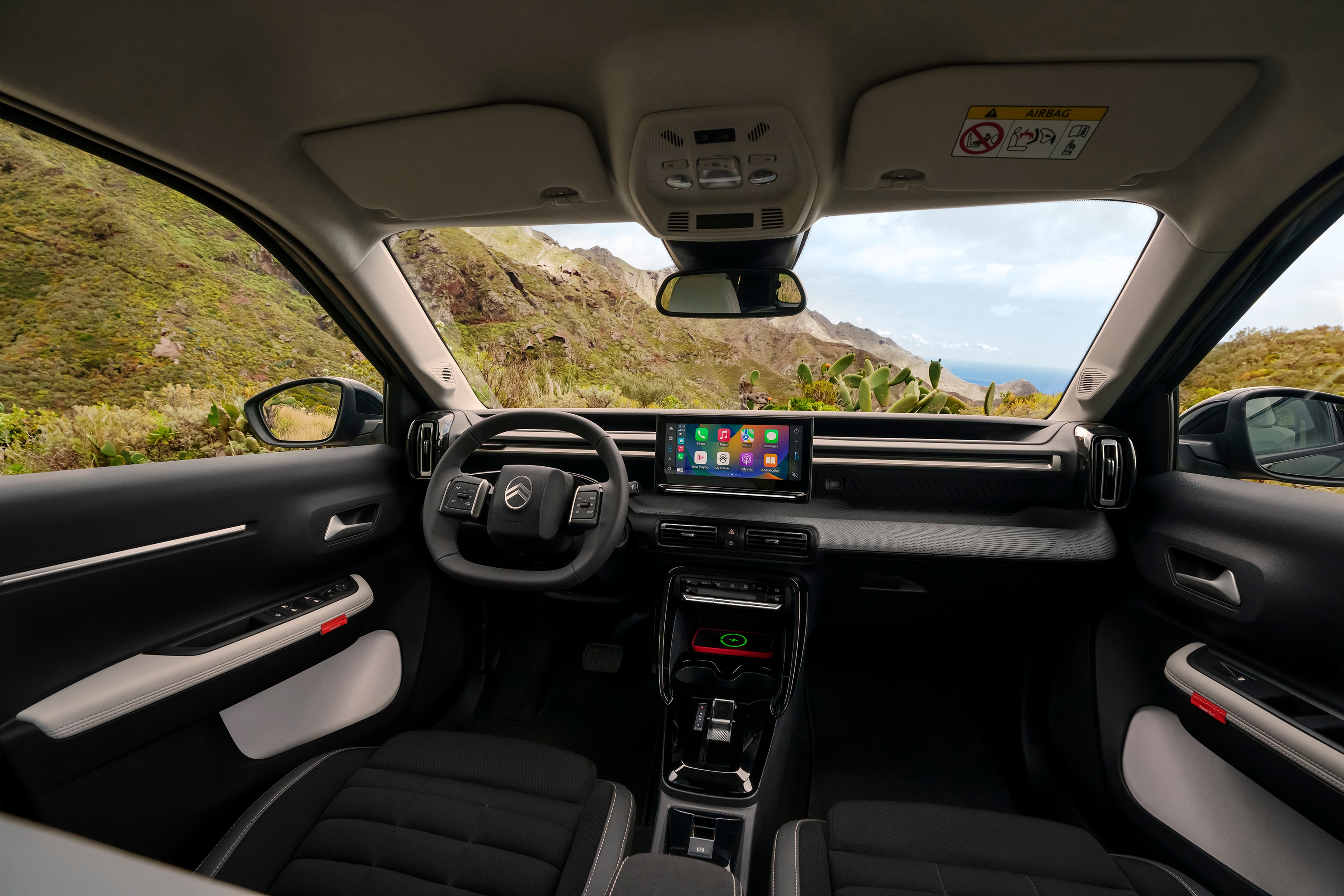 eC3 Aircross interior