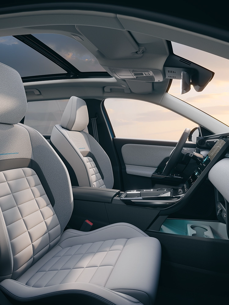 Interior front-seat view Citroën C5 Aircross Emeraude shows Citroën Advanced Comfort seats, family SUV comfort and space