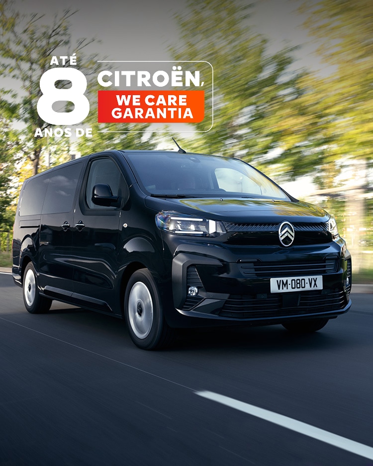 New ë-SpaceTourer on a country road